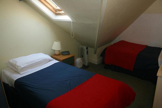 The Knoll Guesthouse Newport Szoba fotó