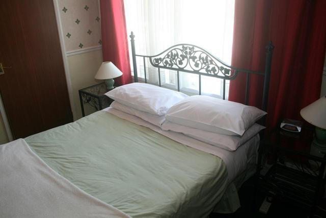 The Knoll Guesthouse Newport Kültér fotó