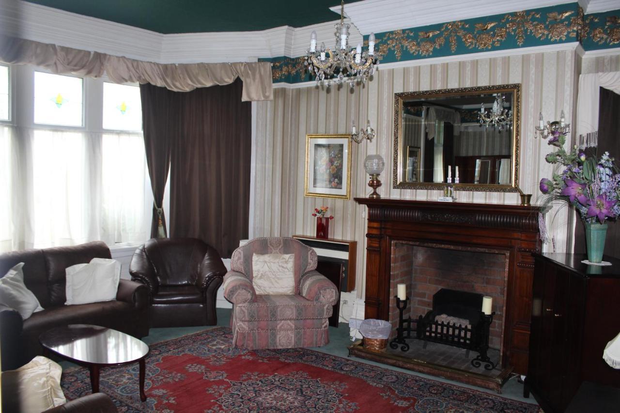 The Knoll Guesthouse Newport Kültér fotó