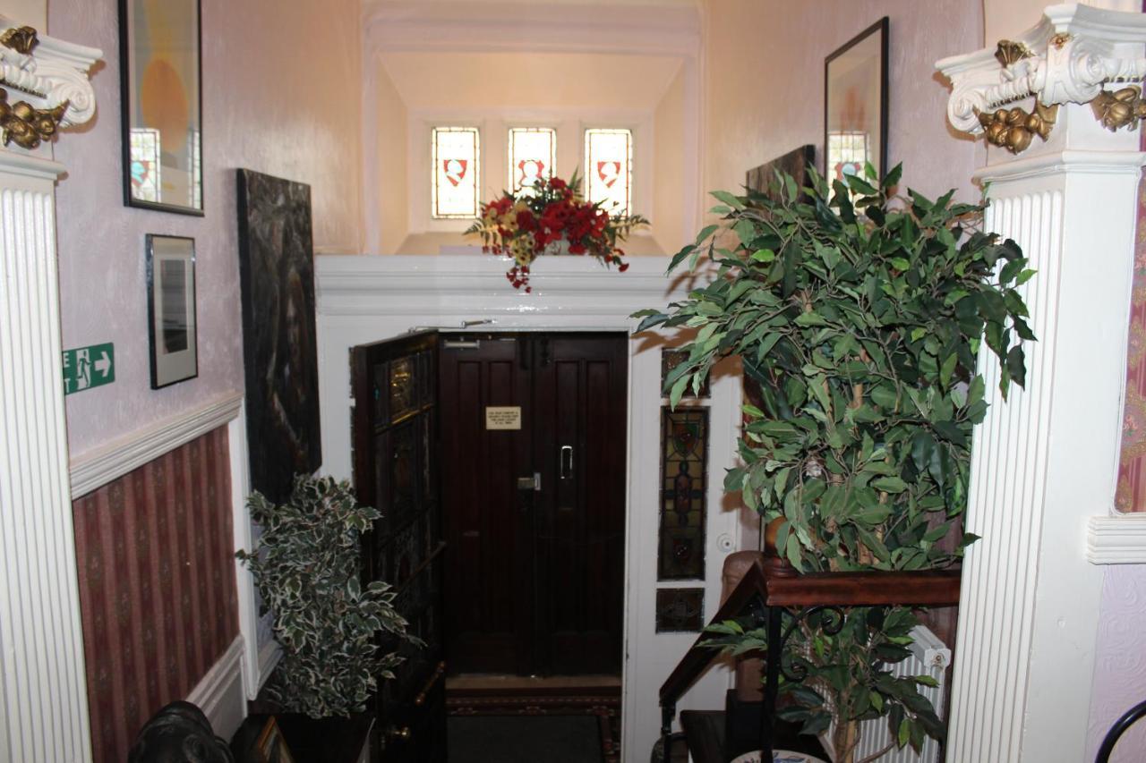 The Knoll Guesthouse Newport Kültér fotó
